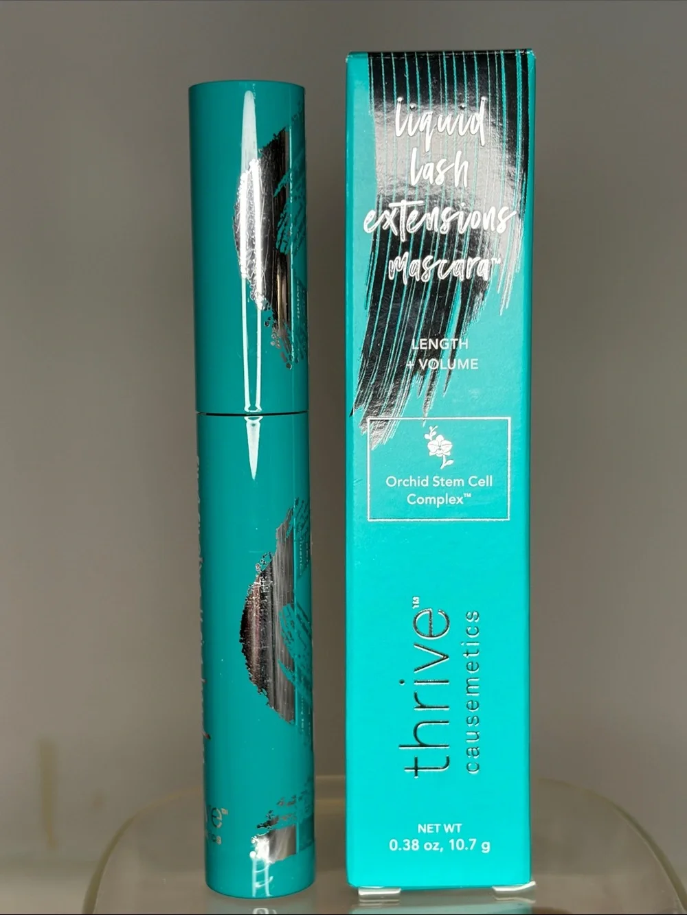thrive causemetics mascara in Brynn rich black